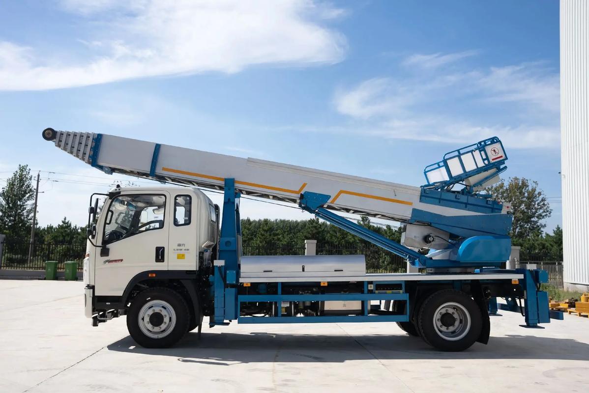 壤塘云梯上料车租赁费用