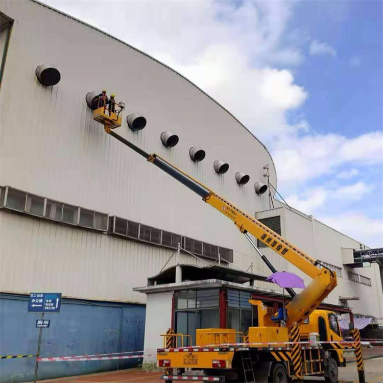 壤塘高空作业车出租服务：专业广告牌安装解决方案